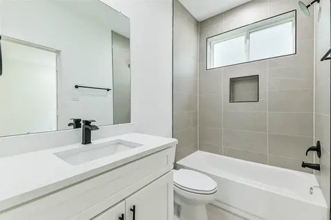5703 Balbo Street F Houston TX 77091
