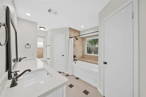 4030 Bentley Drive Pearland TX 77584