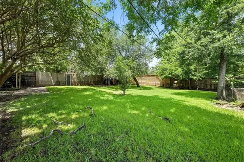 6305 S Rice Avenue Bellaire TX 77401