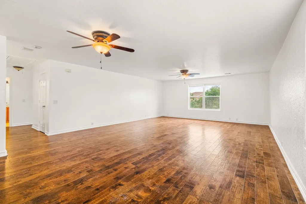 9027 Timber Laurel San Antonio TX 78250