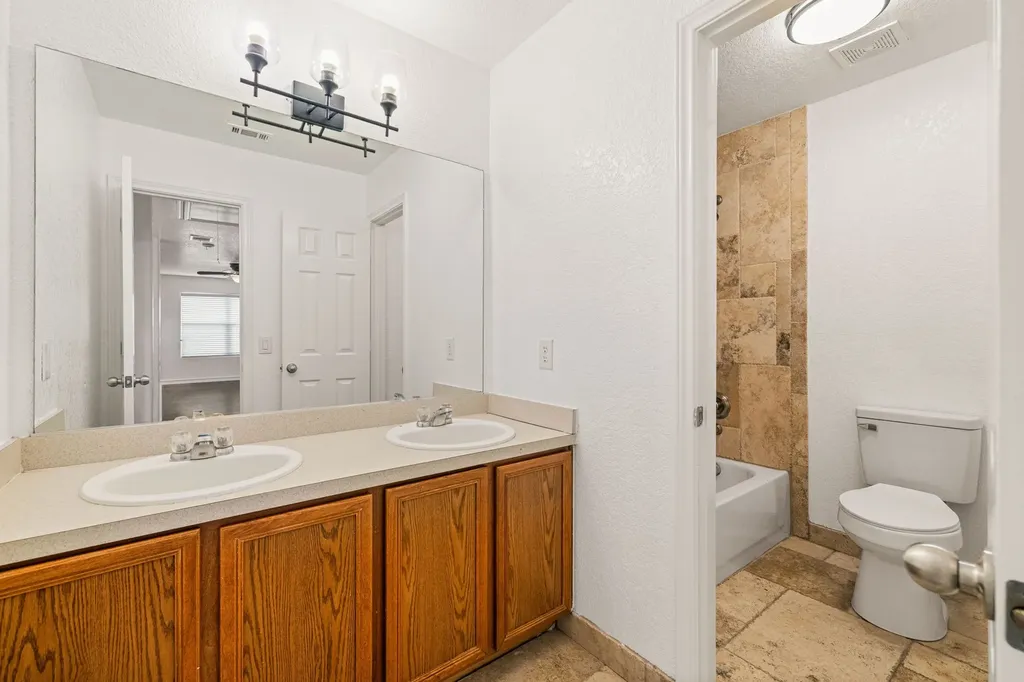 9027 Timber Laurel San Antonio TX 78250