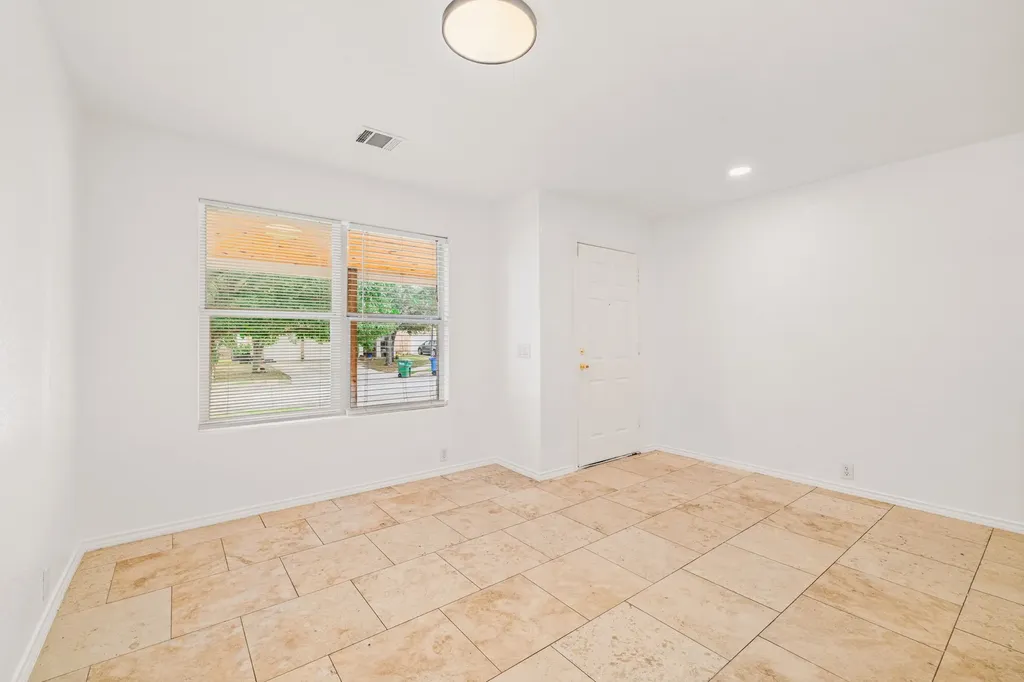 9027 Timber Laurel San Antonio TX 78250