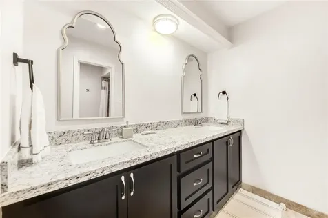 11715 Cypresswood Drive Houston TX 77070