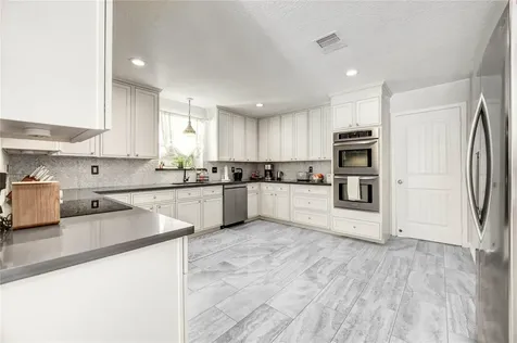 11715 Cypresswood Drive Houston TX 77070
