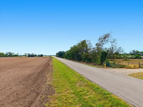 Lot 2 Cow Creek Road Damon TX 77430