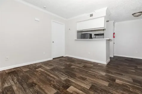10402 Sandpiper Drive 2 -20 Houston TX 77096