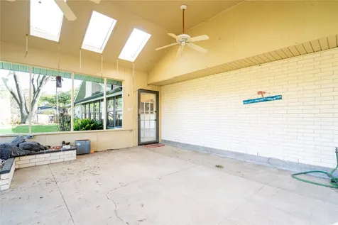 1716 Tara Circle Texas City TX 77591