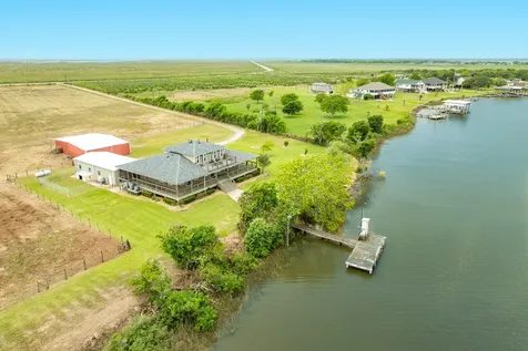 10793 Fm-2918 Brazoria TX 77422
