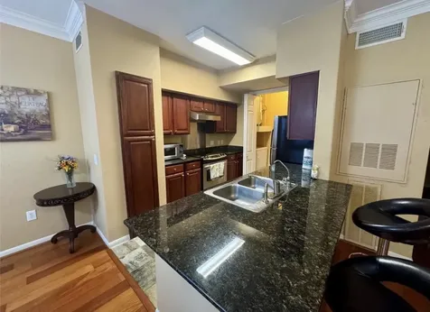 7575 Kirby Drive 1113 Houston TX 77030