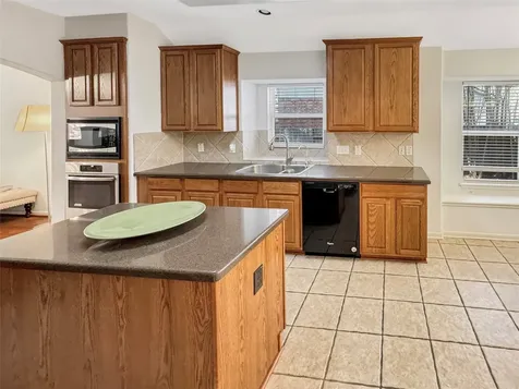 62 N Abram Circle The Woodlands TX 77382