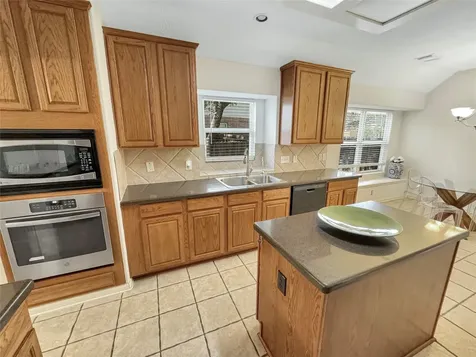 62 N Abram Circle The Woodlands TX 77382
