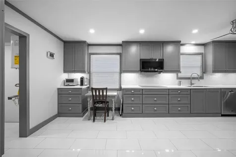 7615 Del Rey Lane Houston TX 77071