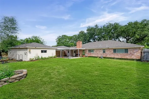 7615 Del Rey Lane Houston TX 77071