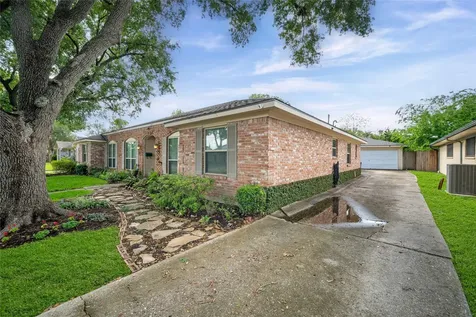 7615 Del Rey Lane Houston TX 77071