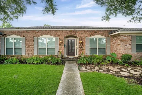7615 Del Rey Lane Houston TX 77071