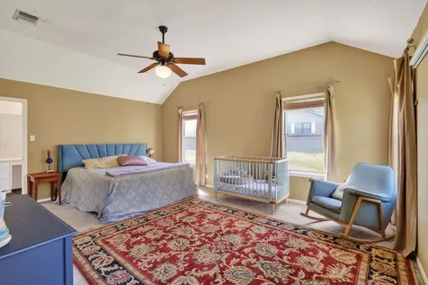 12 Creekwood Drive Schulenburg TX 78956