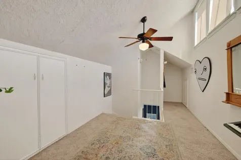 12 Creekwood Drive Schulenburg TX 78956