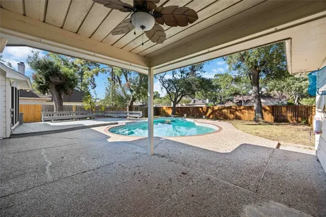 5211 Gladehill Drive Houston TX 77345