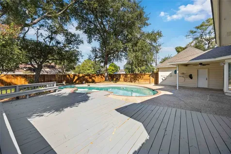 5211 Gladehill Drive Houston TX 77345