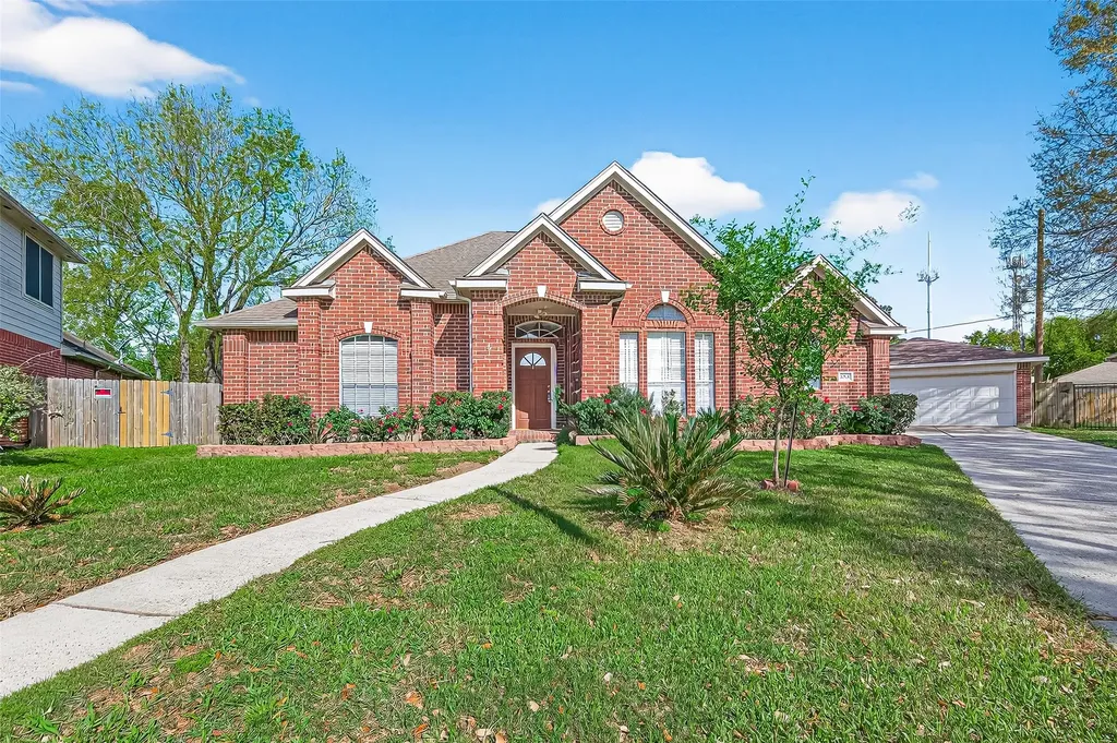 20839 Rivershire Lane Houston TX 77073
