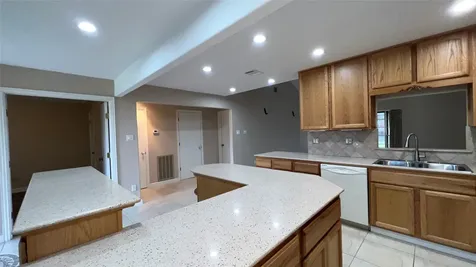 6615 Deer Ridge Lane Houston TX 77086