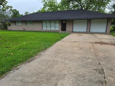 117 Lazy Lane Lake Jackson TX 77566