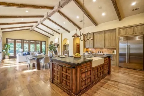 15 N Badger Lodge Circle Spring TX 77389