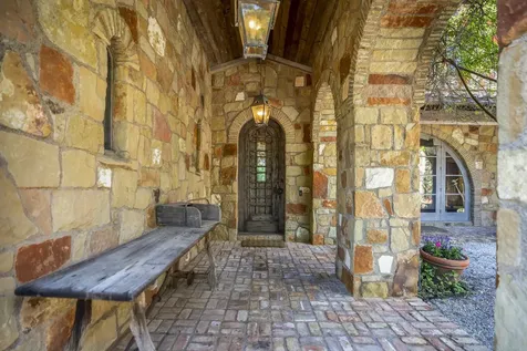 15 N Badger Lodge Circle Spring TX 77389