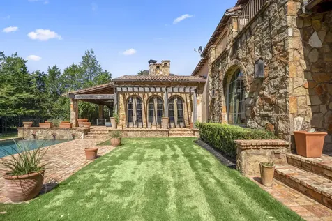 15 N Badger Lodge Circle Spring TX 77389