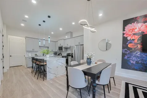 2909 Nagle Street Houston TX 77004