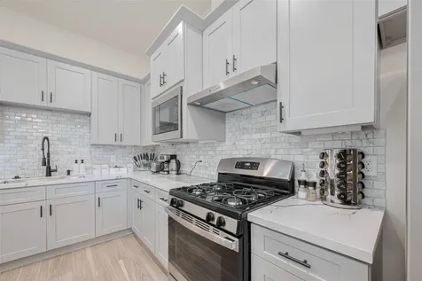 2909 Nagle Street Houston TX 77004