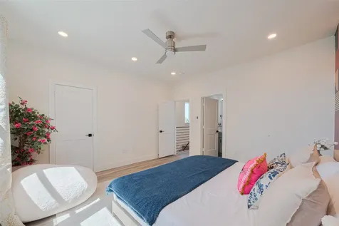 2909 Nagle Street Houston TX 77004