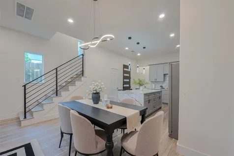 2909 Nagle Street Houston TX 77004