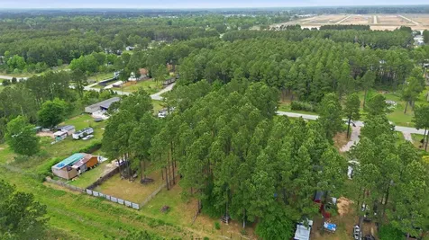 133 County Road 5005 Cleveland TX 77327