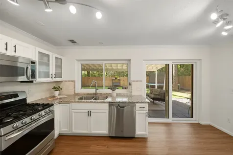 3 E Stony Bridge Circle Spring TX 77381