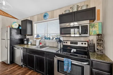 4026 Kent Drive Galveston TX 77554
