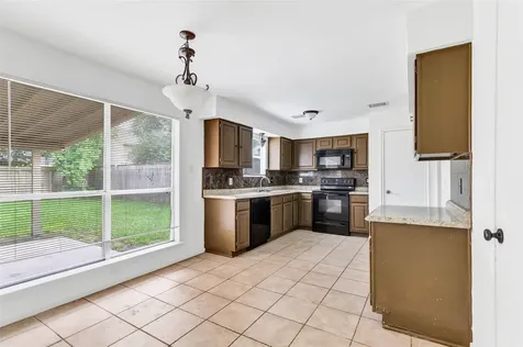 4719 Silver Frost Drive Houston TX 77066