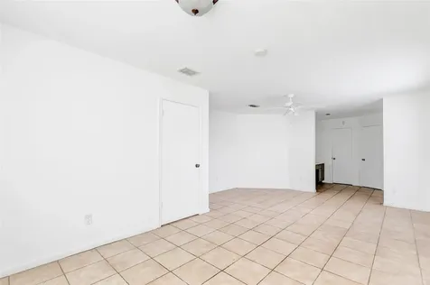 4719 Silver Frost Drive Houston TX 77066