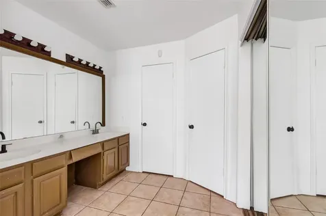 4719 Silver Frost Drive Houston TX 77066