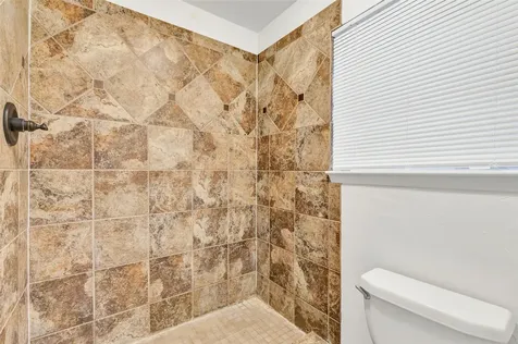 4719 Silver Frost Drive Houston TX 77066