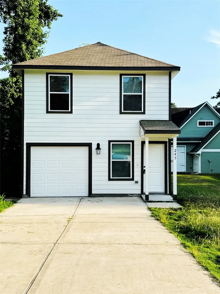 245 Water Oak Livingston TX 77351