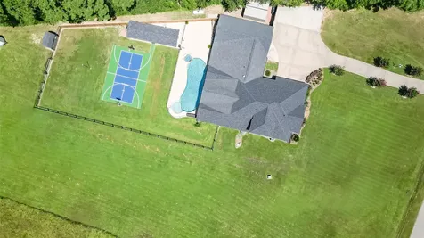 65 County Road 2209 N Cleveland TX 77327