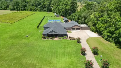 65 County Road 2209 N Cleveland TX 77327