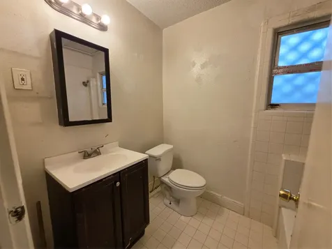 1226 W Gray Street 2 Houston TX 77019