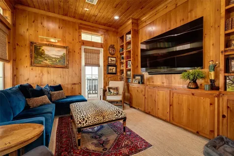 7 Caroline Street Galveston TX 77554