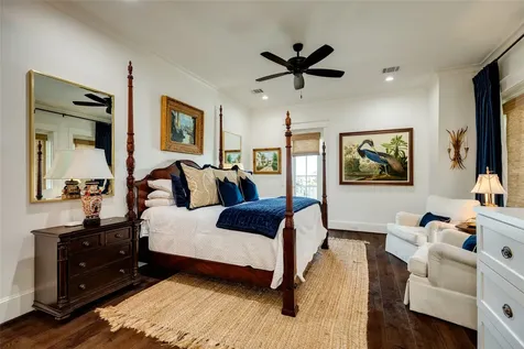 7 Caroline Street Galveston TX 77554