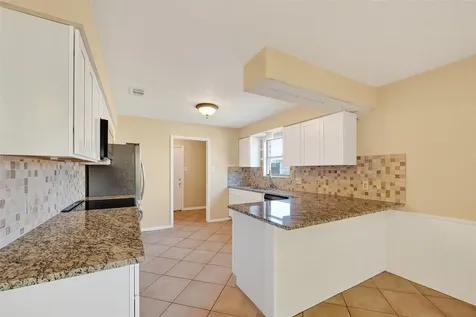 405 Tudor Court Deer Park TX 77536