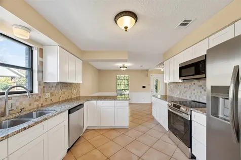 405 Tudor Court Deer Park TX 77536