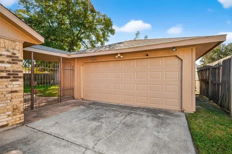 405 Tudor Court Deer Park TX 77536