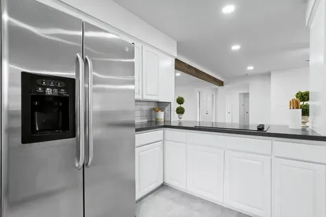 322 E Edgebrook Drive Houston TX 77034